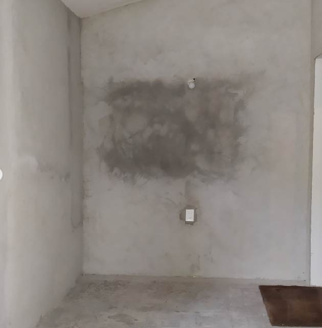 Entrada de la casa antes de Home Sapiens